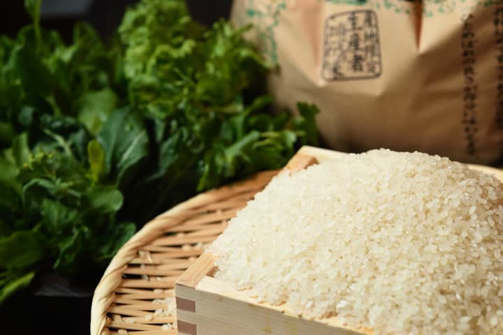 栗原のお米と青菜